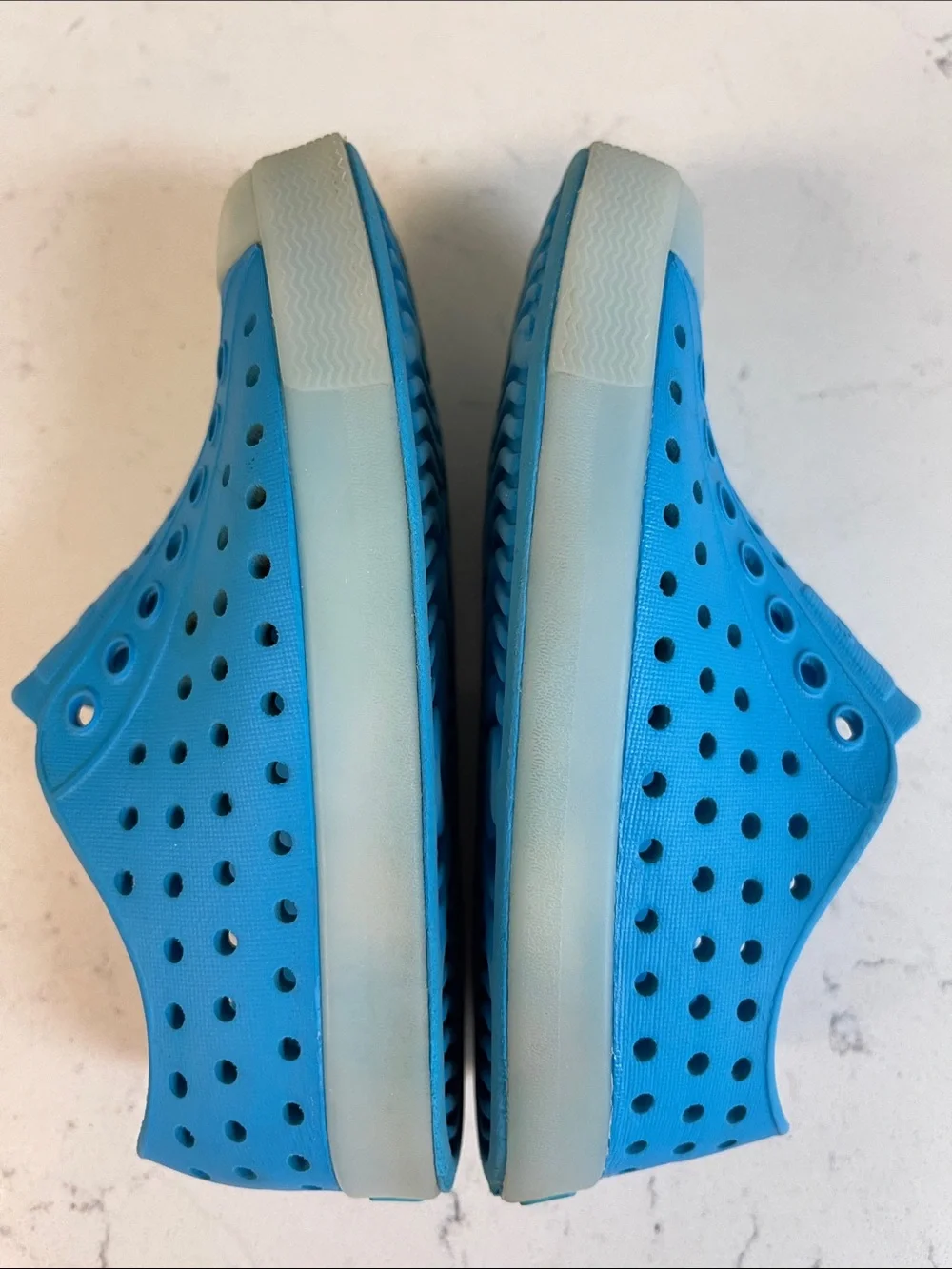 Native Jefferson Sugarlite Glow - Wave Blue / Glow Kids Water Shoes Size 9
